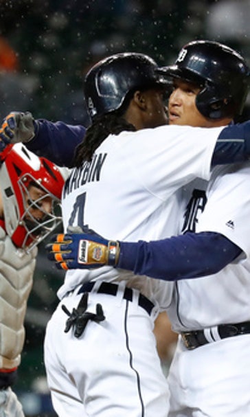 Cabrera's homer gives Tigers rain-shortened win over Indians